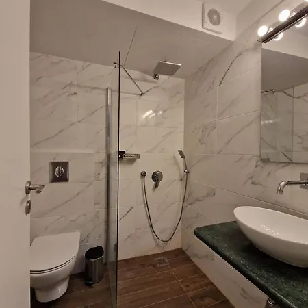 Apartment Chic Near Acropolis - Avdi Square *
