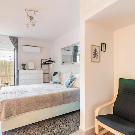Chic Near Acropolis - Avdi Square *