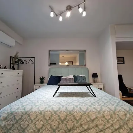 Chic Near Acropolis - Avdi Square * Athens