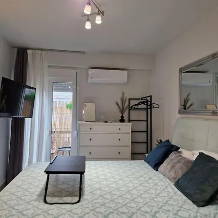 Apartment Chic Near Acropolis - Avdi Square *